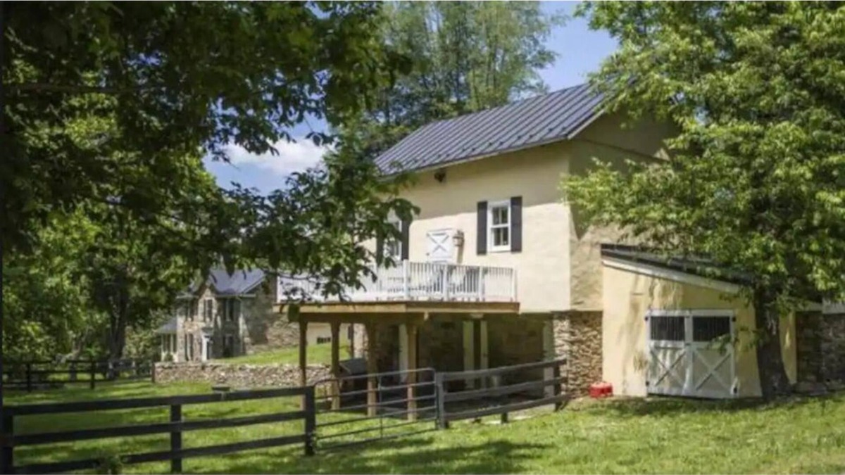 Middleburg House | super cosy cottage with high speed internet!