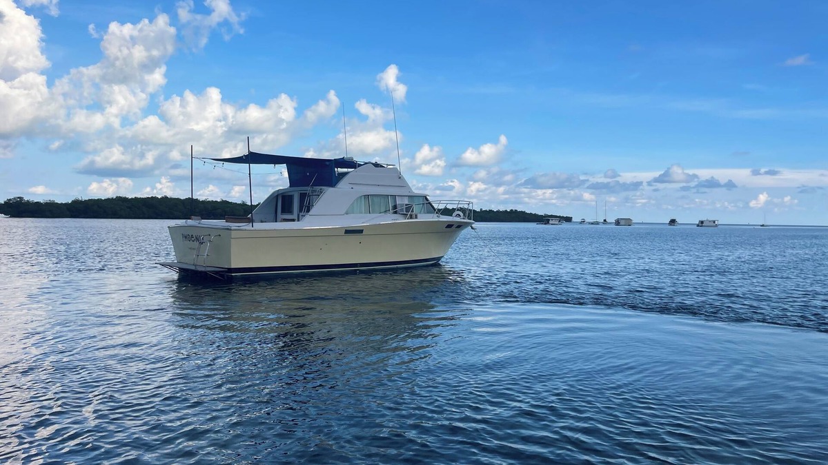 Key West Boat Rental | Super-Cozy boat in Key West!