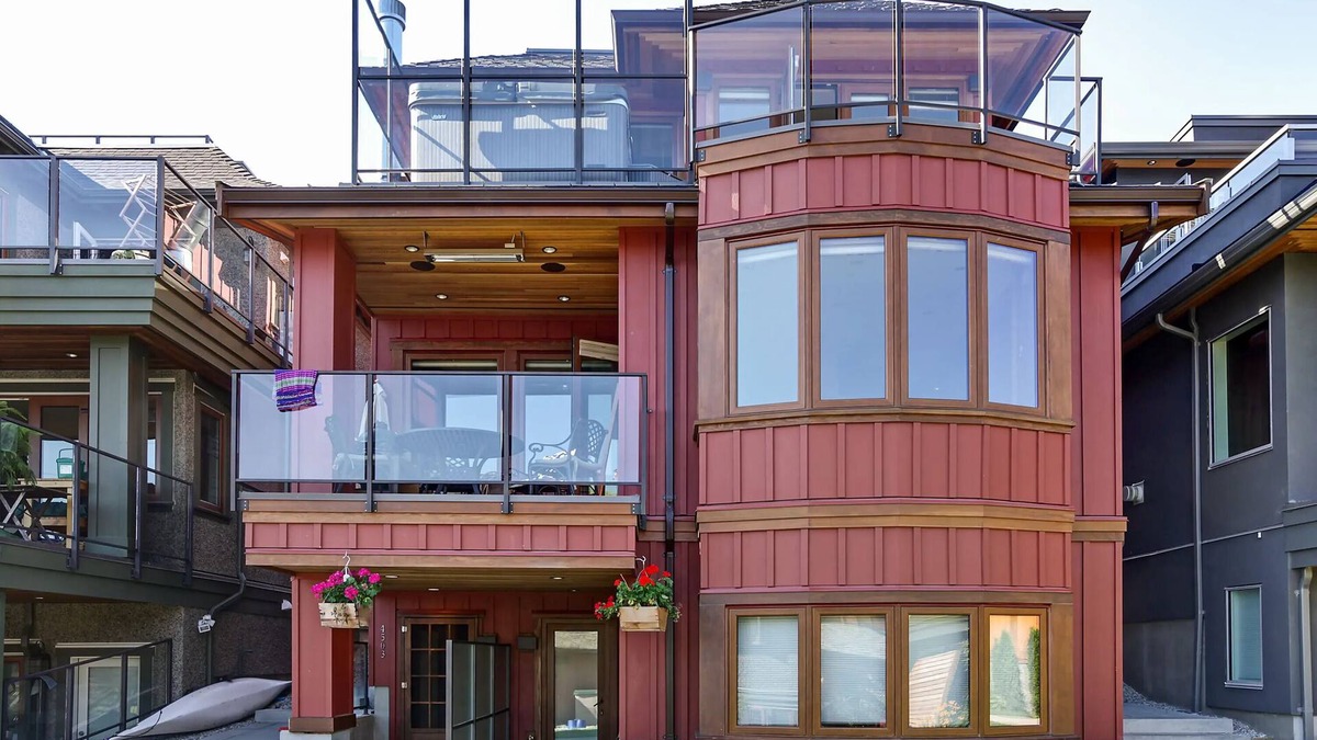West Point Grey Apartment | Super cute 2 bedroom suite in Point Grey