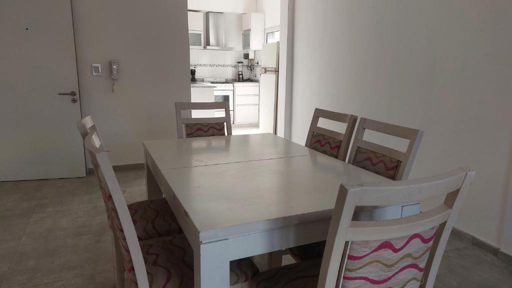Lanus Apartment | Super Departamento amplio y luminoso con cochera