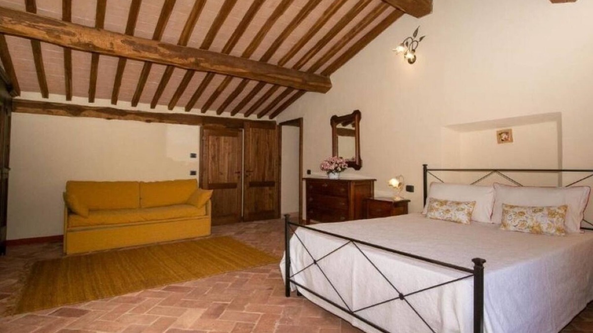 Radicondoli Other | Super Double Family Room with 4 Single Beds with Private Bathroom