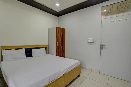 Ludhiana Hotel | Super Hotel O Krishna Guest House & PG