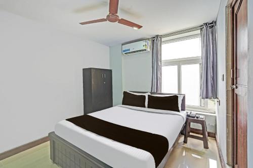 Sholinganallur Hotel | Super Hotel O Sholinganallur Near Anjaneya Temple