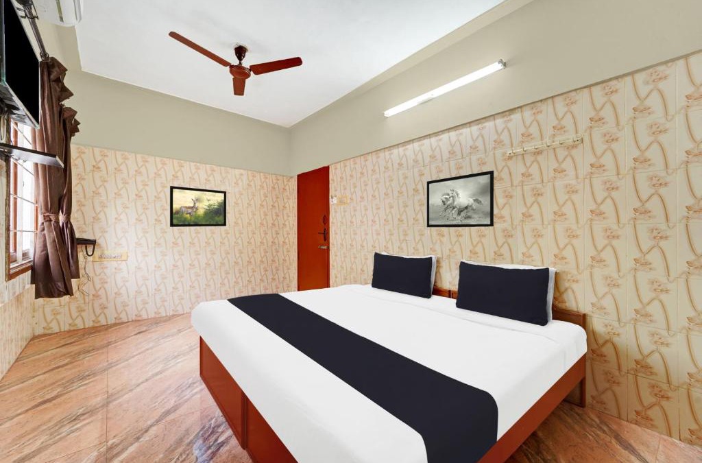 Uttukuli Hotel | Super Hotel O Tiruppur Near Railway station
