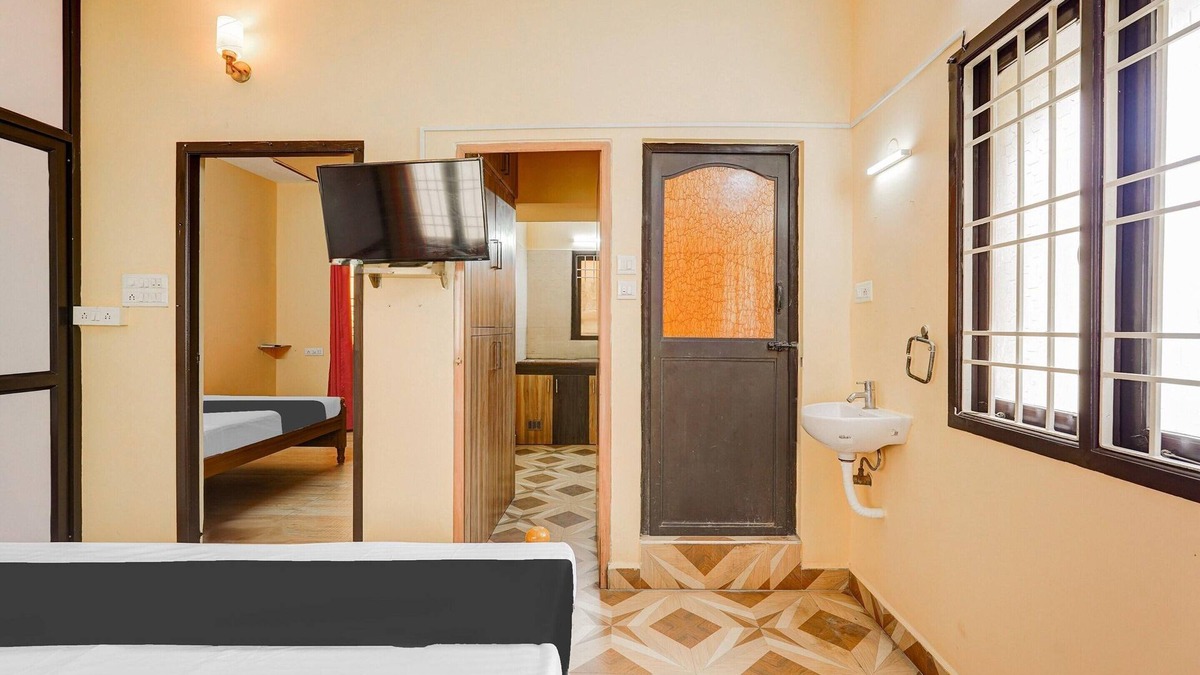 Velachery House | Super Hotel O Velachery