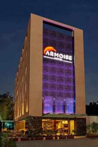 Navarangpura Gam Hotel | Super Inn Armoise Hotel - Navrangpura, Ahmedabad