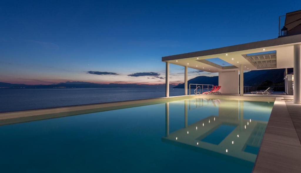 Xirolivado Villa | Super Luxurious Villa - 600m² - Up to 22 people