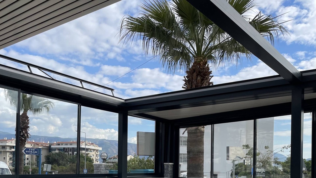 Marmaris City Center Apartment | Super luxury 3+1 apartment 100 meters from the sea