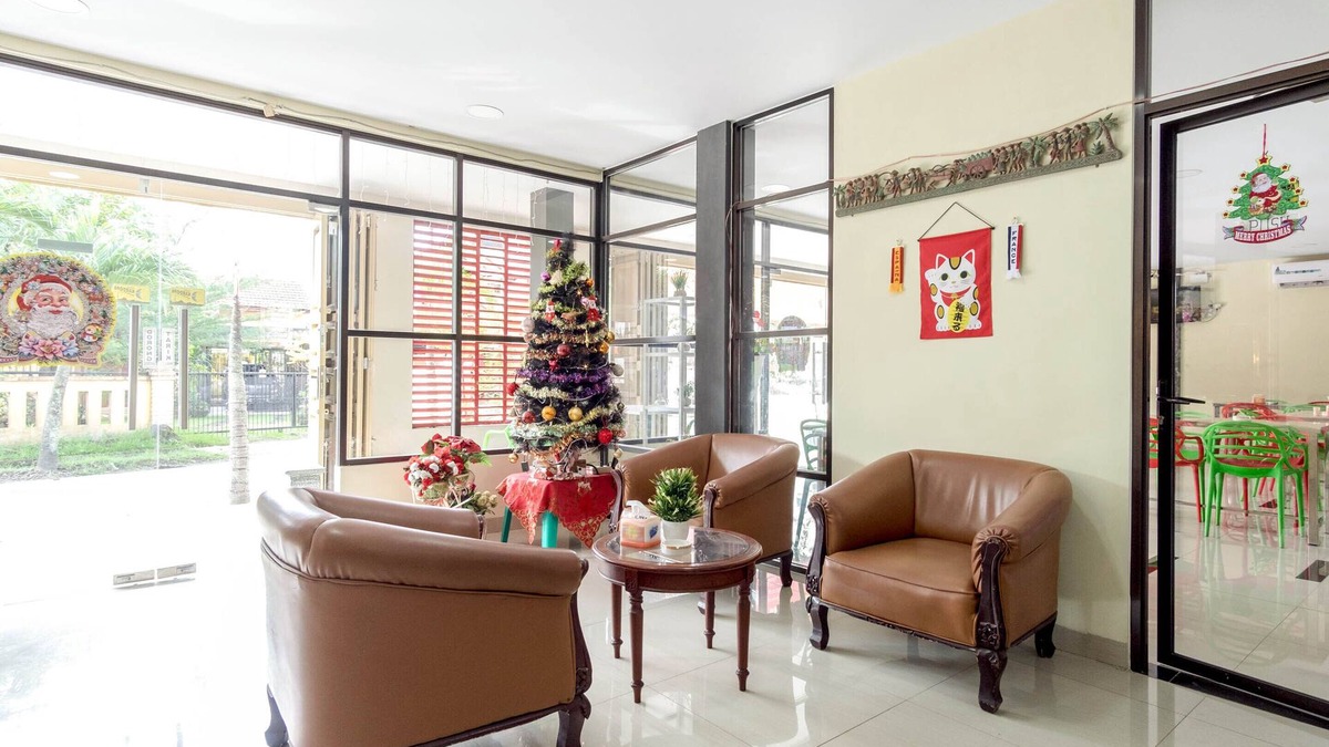 Medan Hotel | Super OYO 283 Helvetia Residence