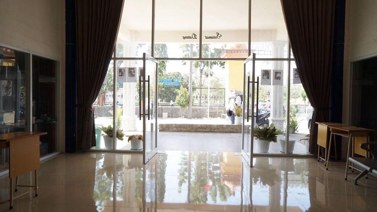 Nganjuk Hotel | Super OYO 93205 Kusuma Hotel And Convention Hall