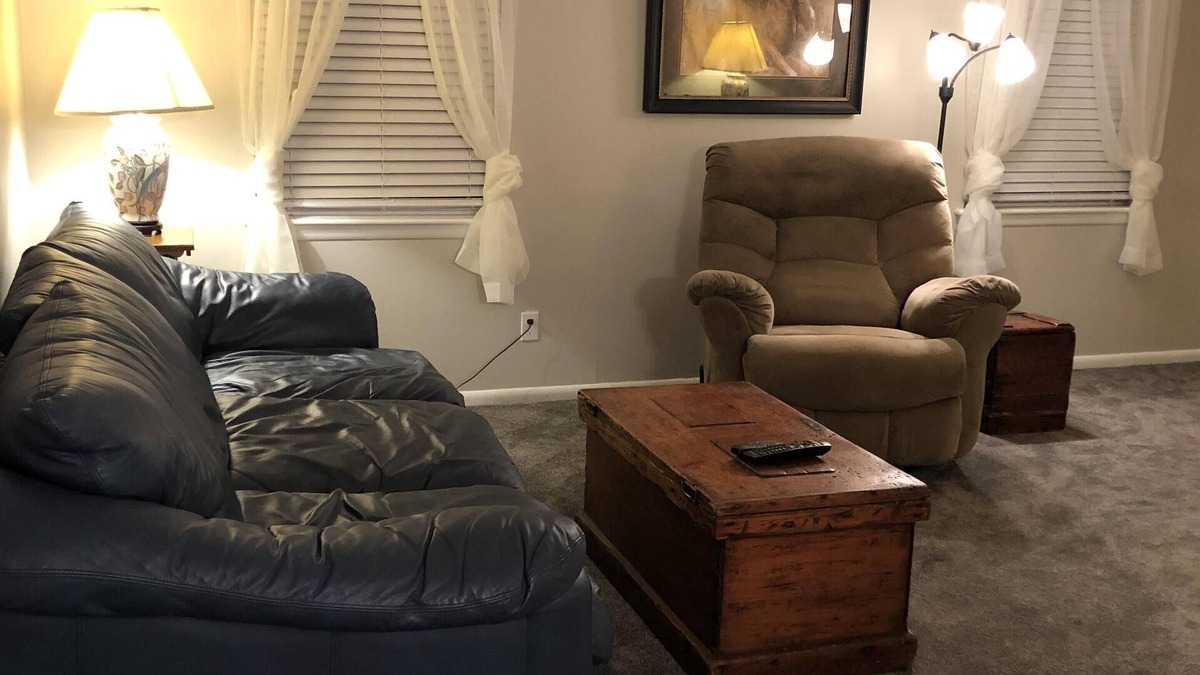Huntsville Condo | SUPER- PRICED CONDO FOR 28 DAYS OR MORE