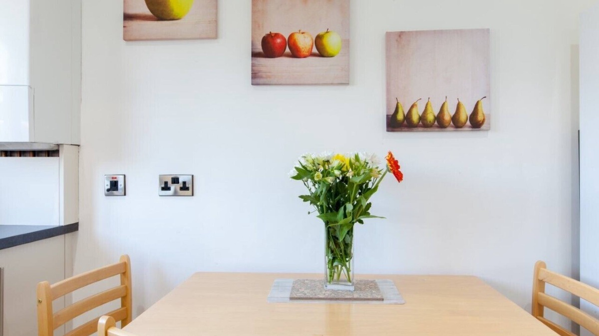 Dunfermline Apartment | Super Prime City Centre Executive Apartment - Dunfermline
