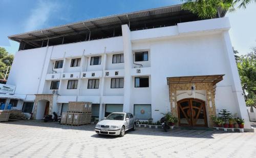 Kollam Hotel | Super Townhouse Dona Castle