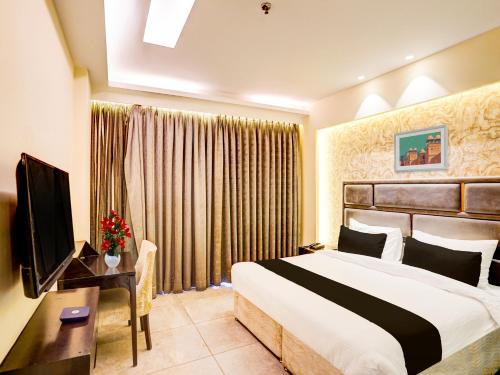 Pitampura Hotel | Super Townhouse Pitampura West Enclave