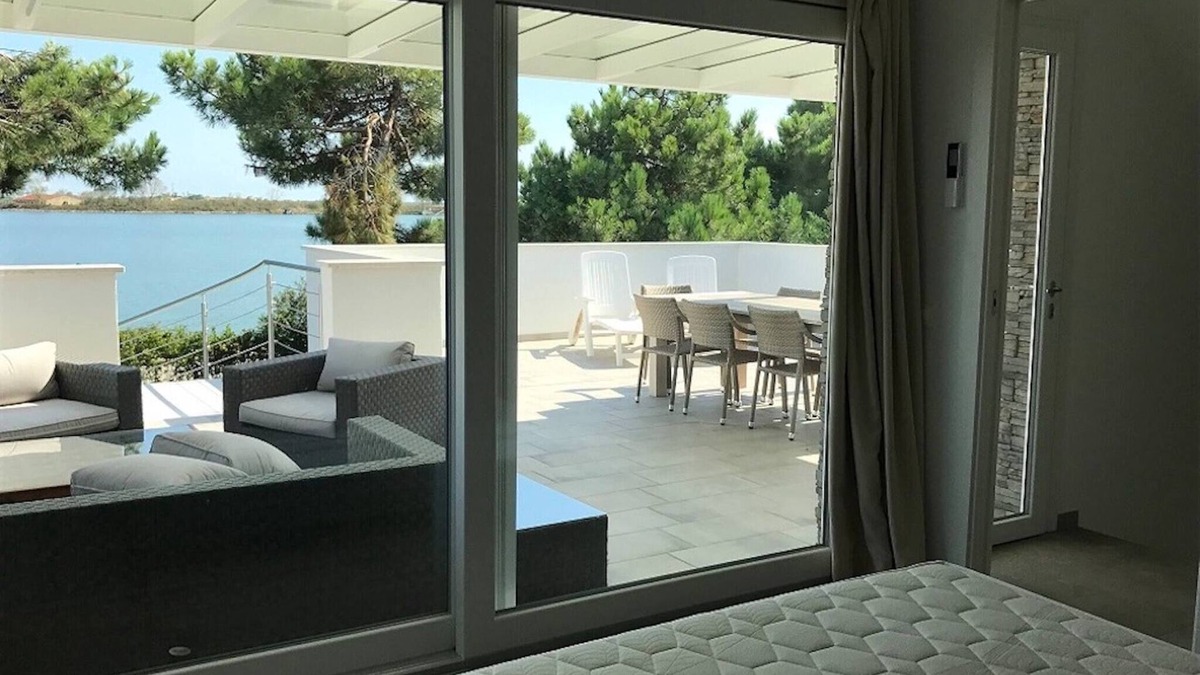 Isola Albarella Villa | Super Villa With Private Pool in Isola Albarella by Beahost Rentals