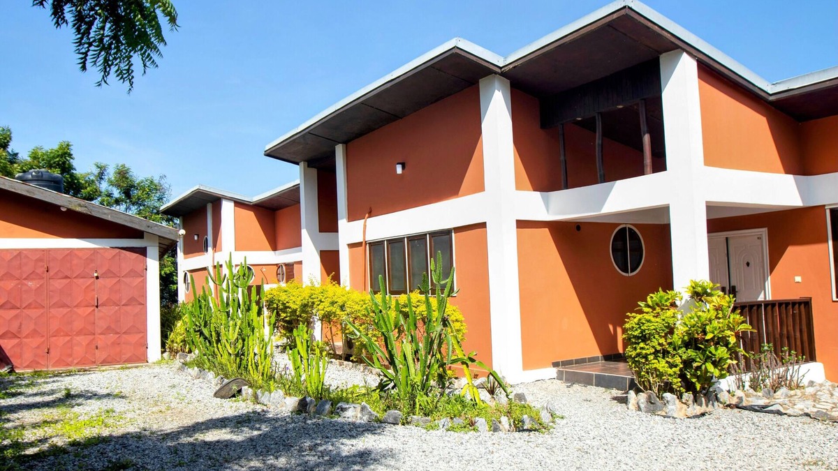 Elmina Villa | Super Villa with Stunning Panoramic Views and Housekeeping Services