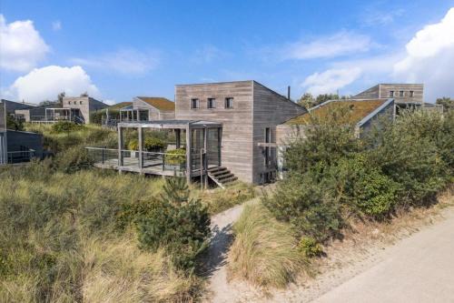 Ouddorp Villa | Super VIP Waterfront Villa - 4p - Waterzicht & Windbeschut Terras - Villa 42