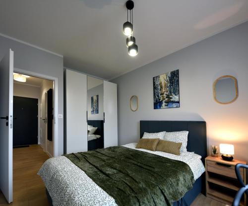 Rzeszow Apartment | SuperApart Prymasa 1000-lecia 6a, Hidden Gem - Ideal for Relaxation & Escapes