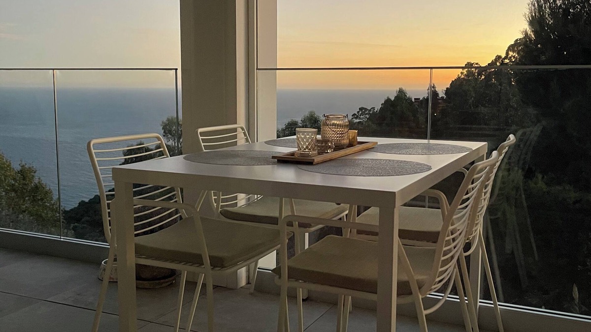 Eze Apartment | Superb 1-bedroom apartment with sea views, WiFi and AC in enchanting Èze village