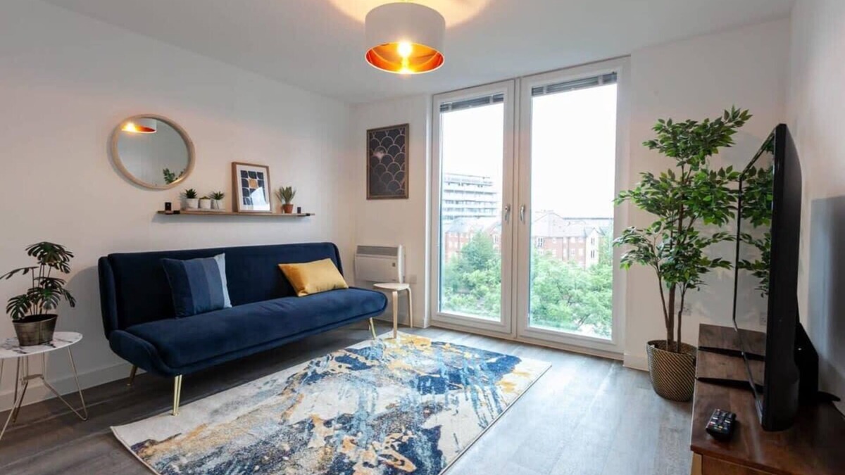 Old Trafford Apartment | Superb 2 Bed Apartment, 5min to Old Trafford