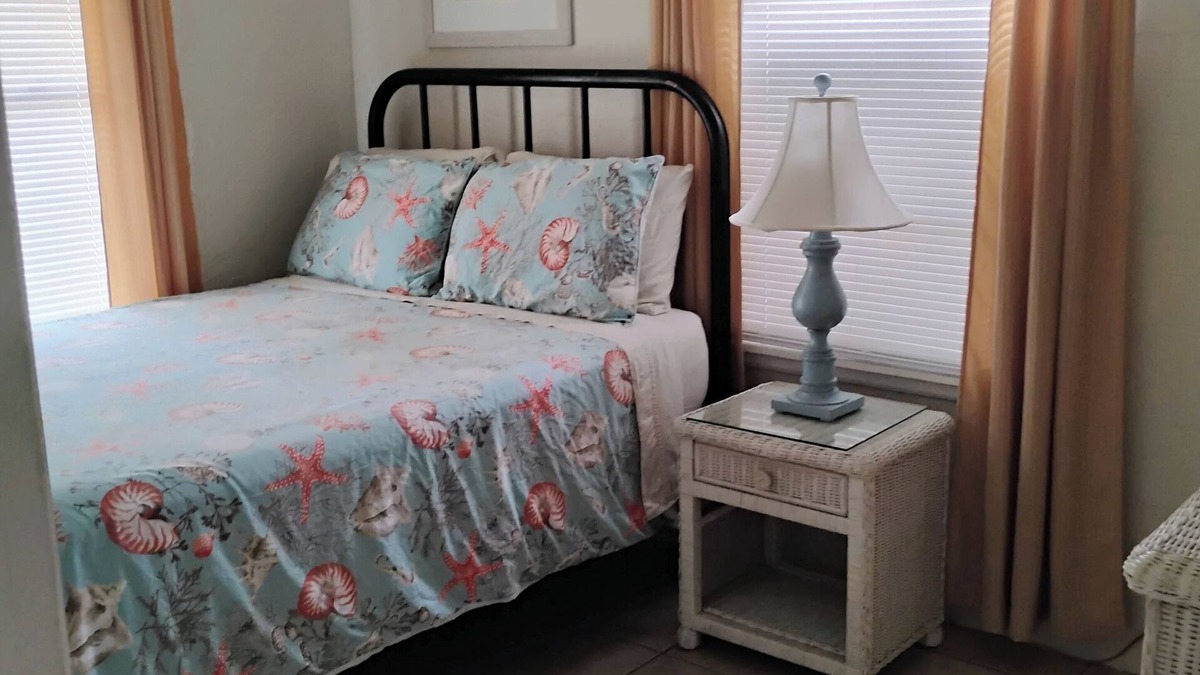 West Panama City Beach House | Superb 2-bedroom house with AC in Panama City Beach