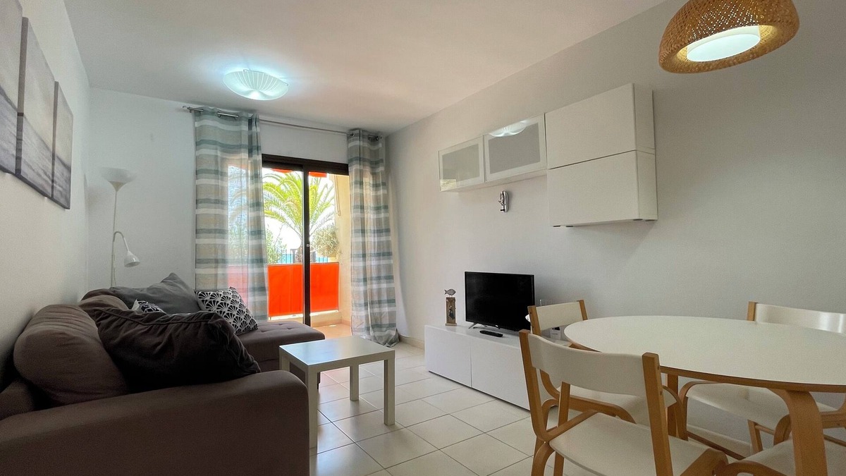 Arona Apartment | Superb 2-bedroom apartment with WiFi in Los Cristianos