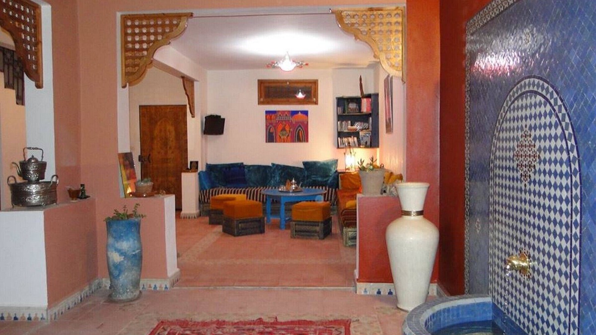 Tamrhakht House | SUPERB AND SPACIOUS TRADITIONAL RIAD - 4 BEDROOMS - LARGE TERRACE - AURIRE