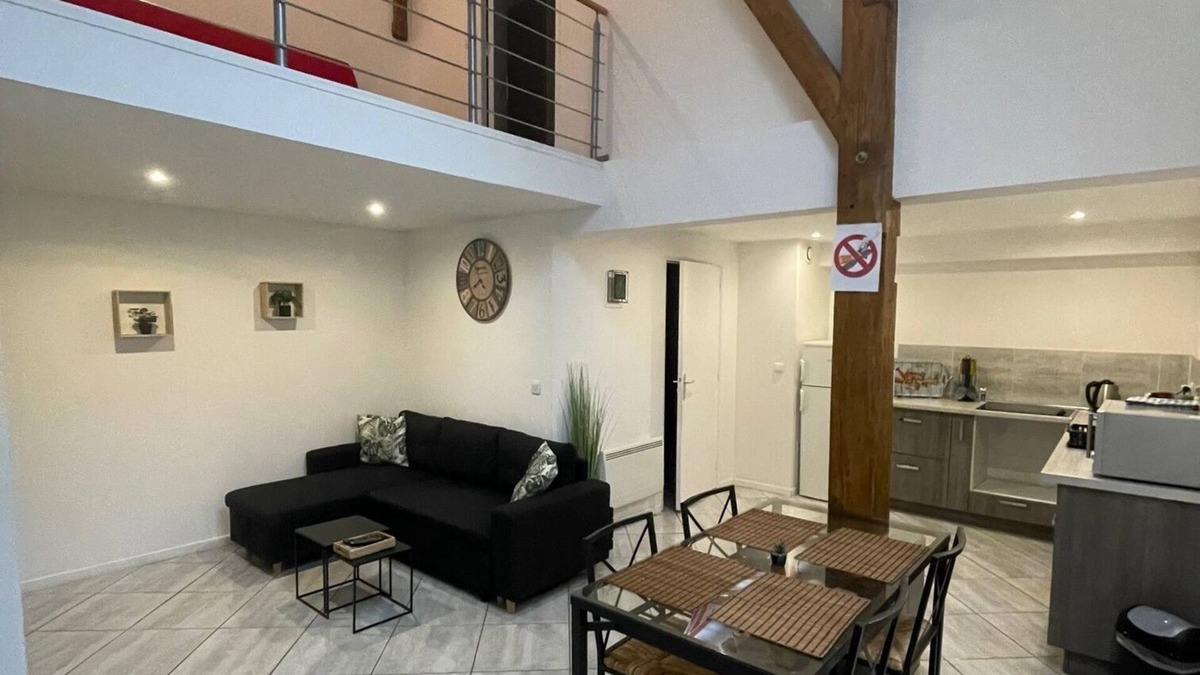 Paroy-sur-Tholon Apartment | Superb apartment for 6 people "Le Familiale".