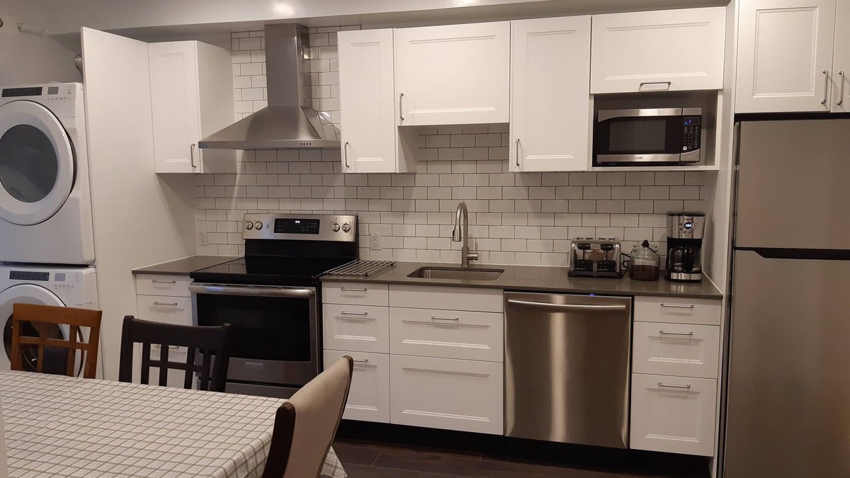 LaSalle Apartment | Superb Apartment in Montreal