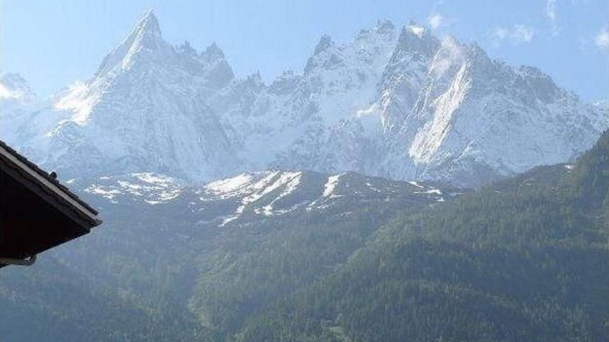 Chamonix City Centre Apartment | Superb Central Chamonix Apartment, Great Views, next to the beginners slopes