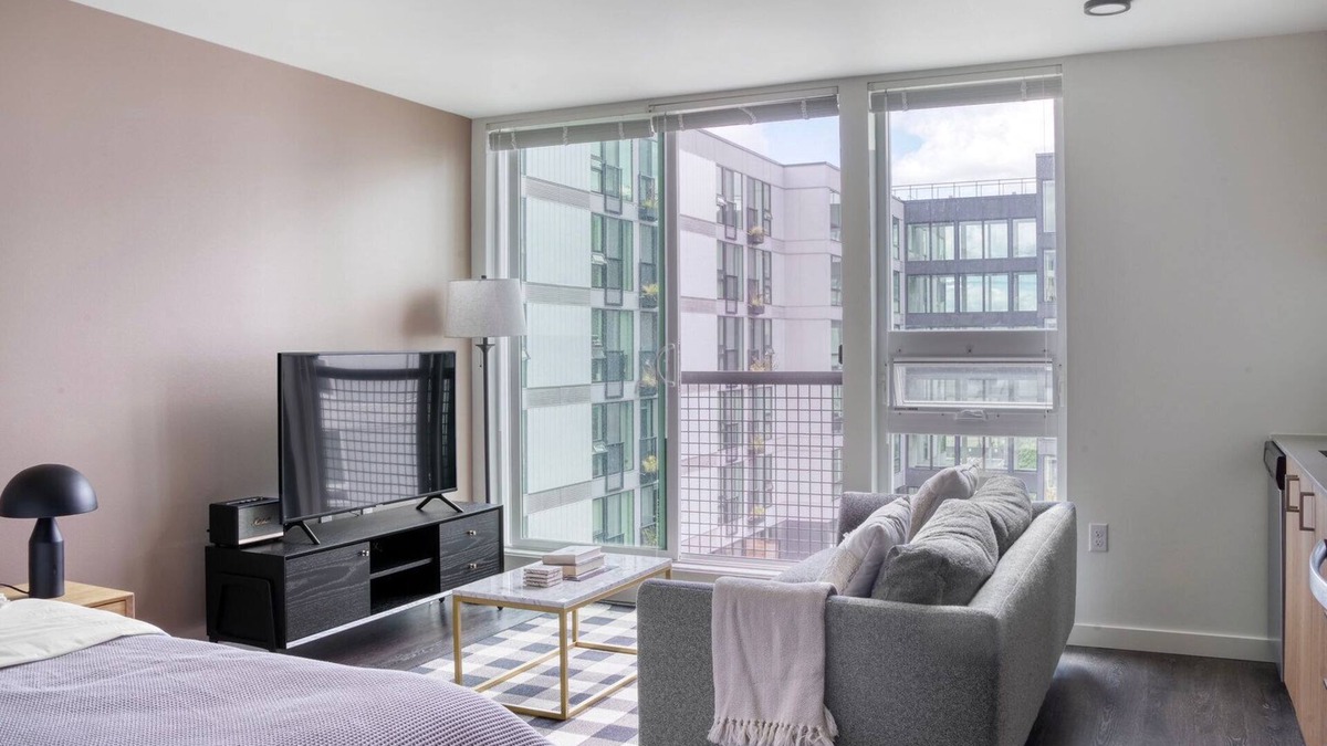 Mann Apartment | Superb Central District 1BR w/24/7 Gym, near Dining, by Blueground