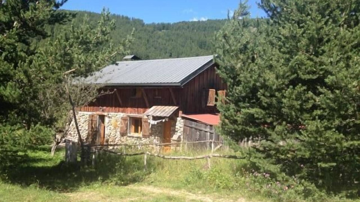 Roubion Ski Chalet | Superb Chalet Mountain ROUBION near Mercantour/Beuil/Valberg