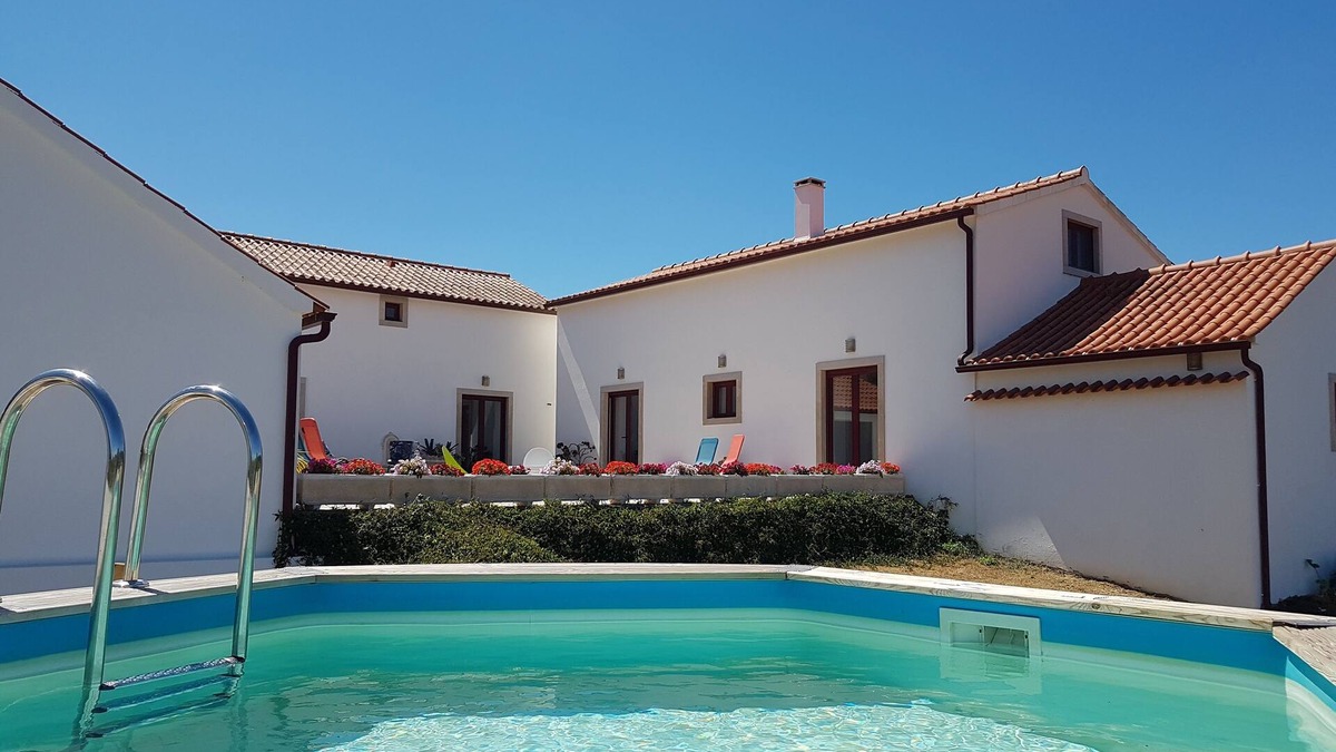 Aljubarrota House | Superb farmhouse ideal for relaxing with family or friends. 74397/AL