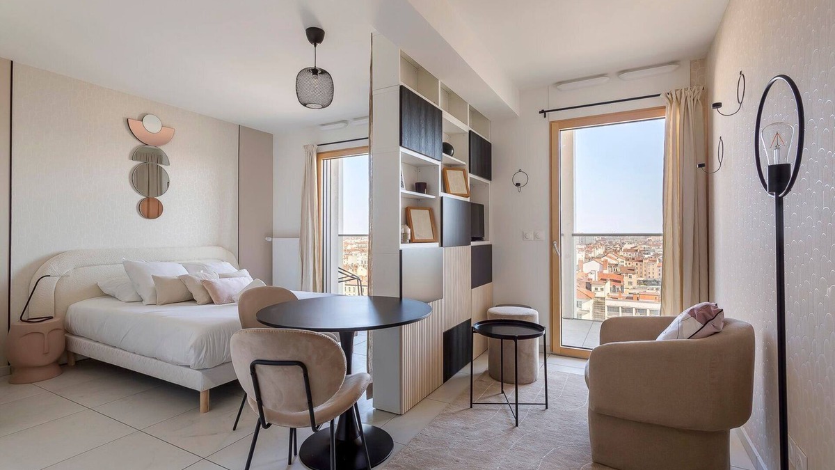 Charmettes - Bellecombe Apartment | Superb flat in central Lyon with views