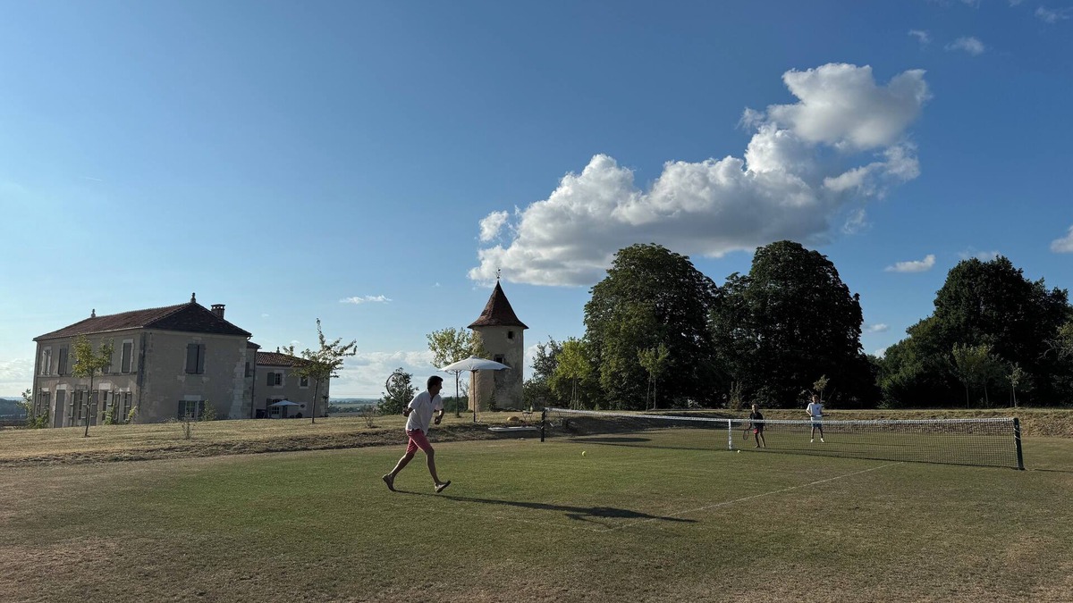 La Chapelle-Montabourlet House | Superb 6-bedroom country house for families & friends in Perigord!