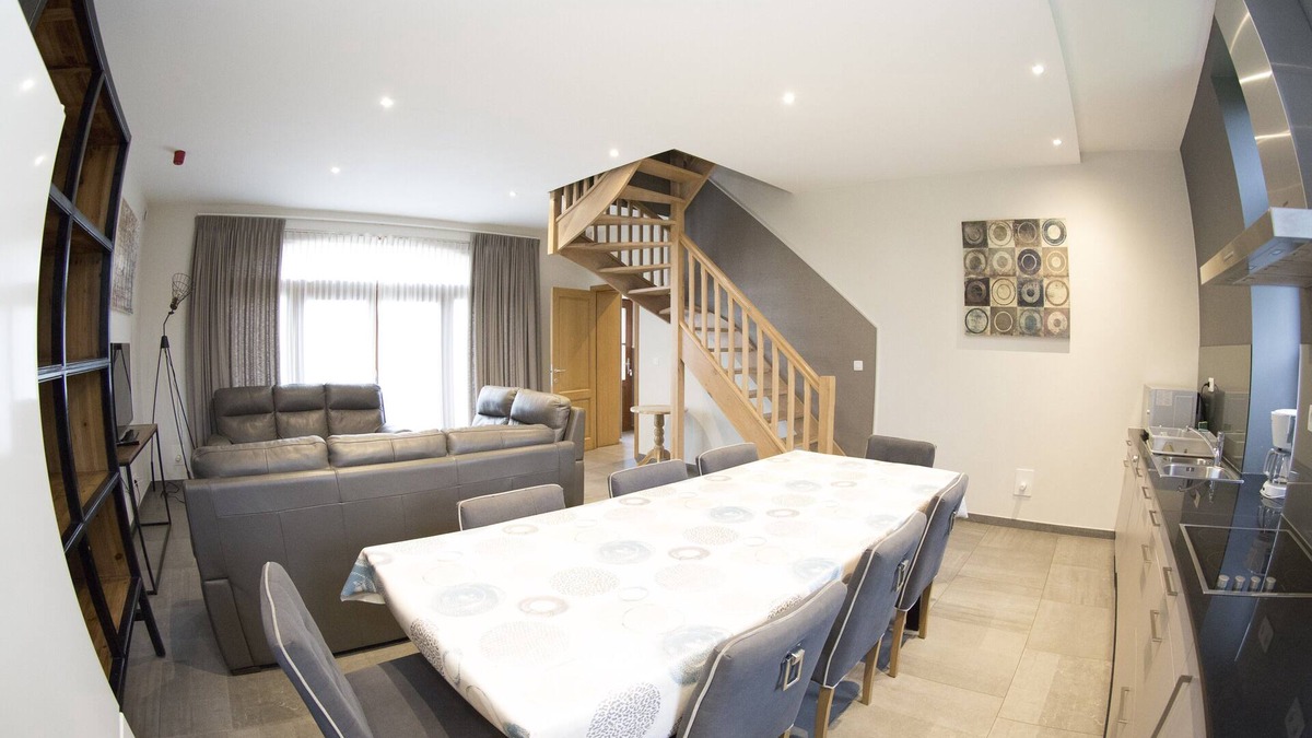 Laneffe Other | Superb gîte in an old farm workshop for 7 people with all mod cons