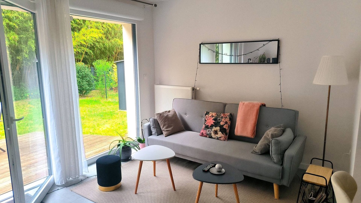 Villenave-d'Ornon Apartment | Superb ground floor apartment with garden in quiet residence