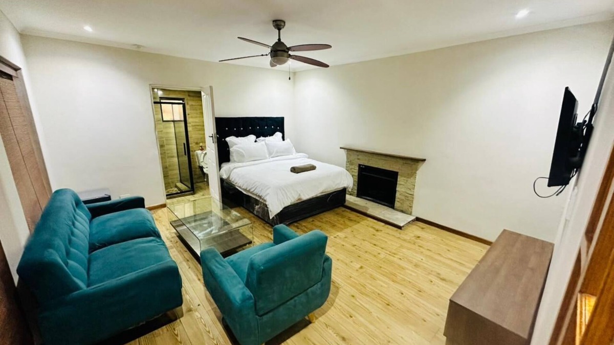 Flamingo Vlei House | Superb house with AC in Cape Town