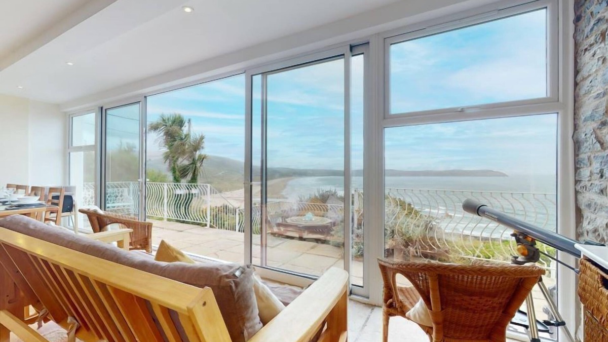 Woolacombe House | Superb Panoramic Sea Views Sleeps 10 Pet Friendly
