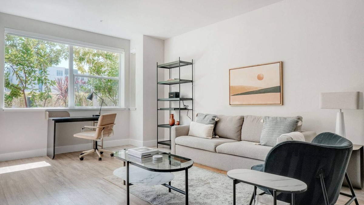 Centennial Apartment | Superb Redwood City 2BR w/Parking, Pool & Spa, nr Coffee, by Blueground