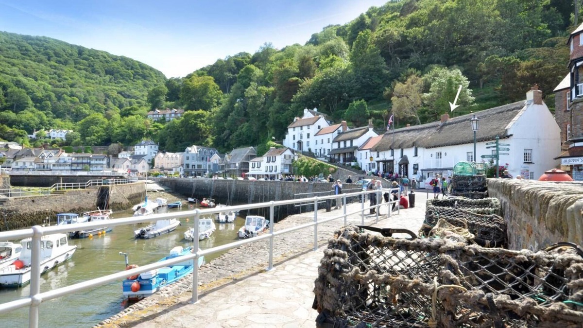 Lynmouth Apartment | Superb Sea View Apartment
