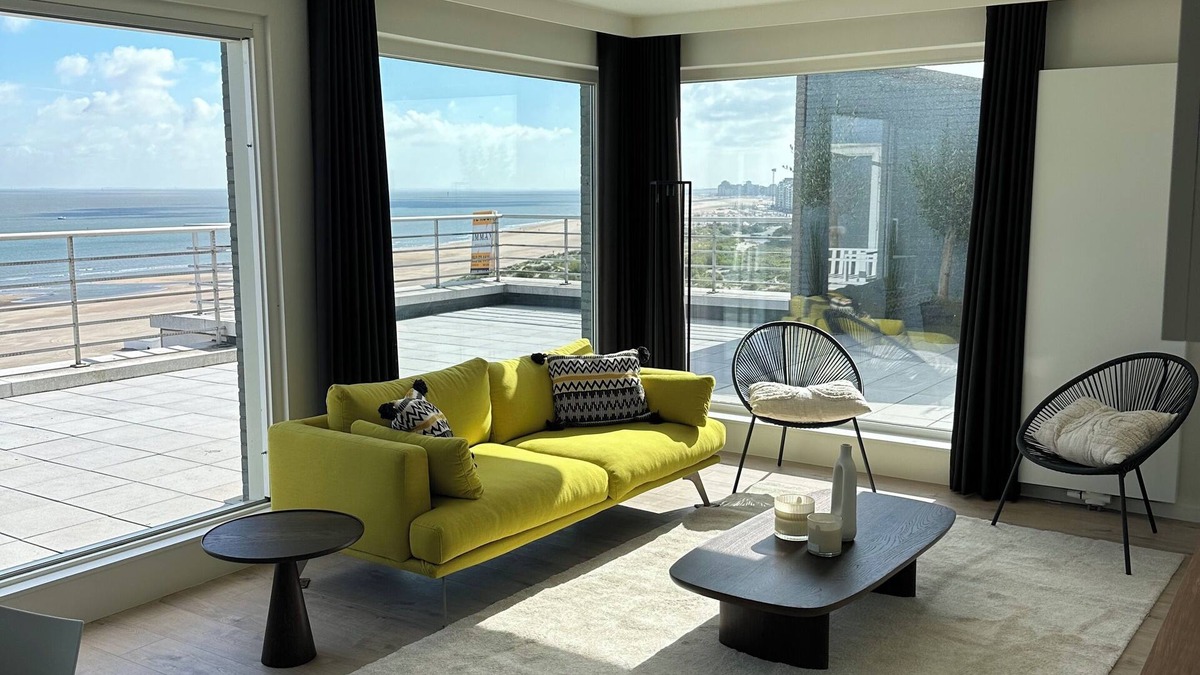 Heist Apartment | Superb seafront penthouse 90 M2 and 90 M2 terrace 2 garages <2 bedrooms 2 bathrooms