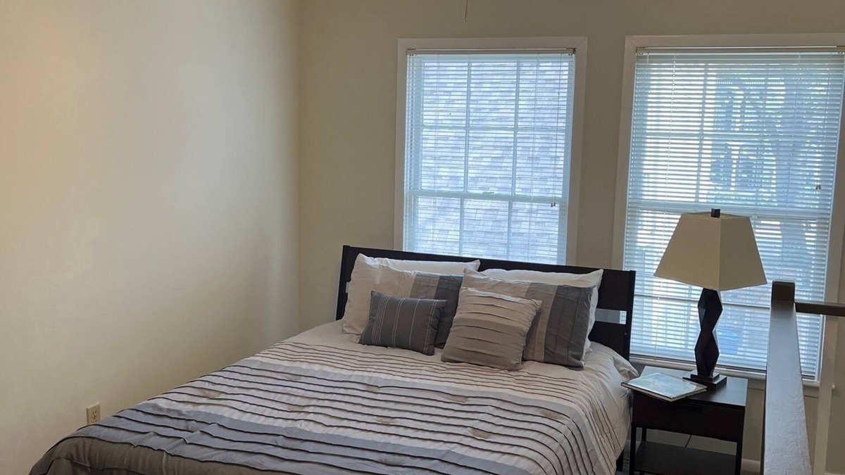 Touro Apartment | Superb Uptown Location!