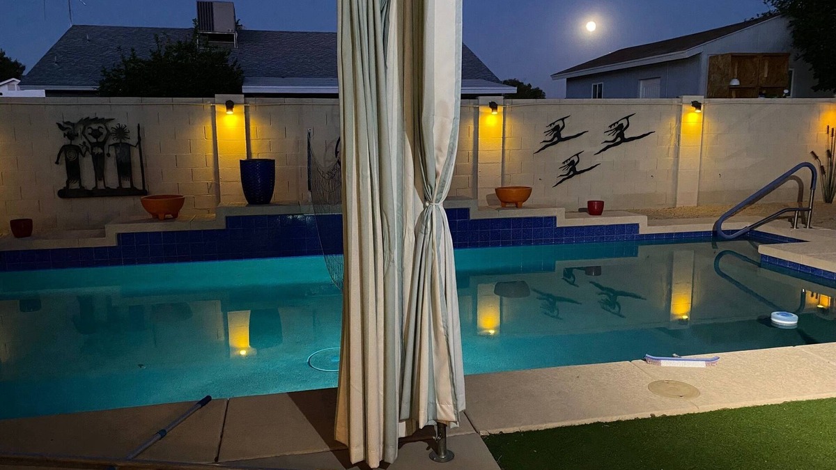 North Mountain House | Superb Value for the Money in Heart of Phoenix Metro Area