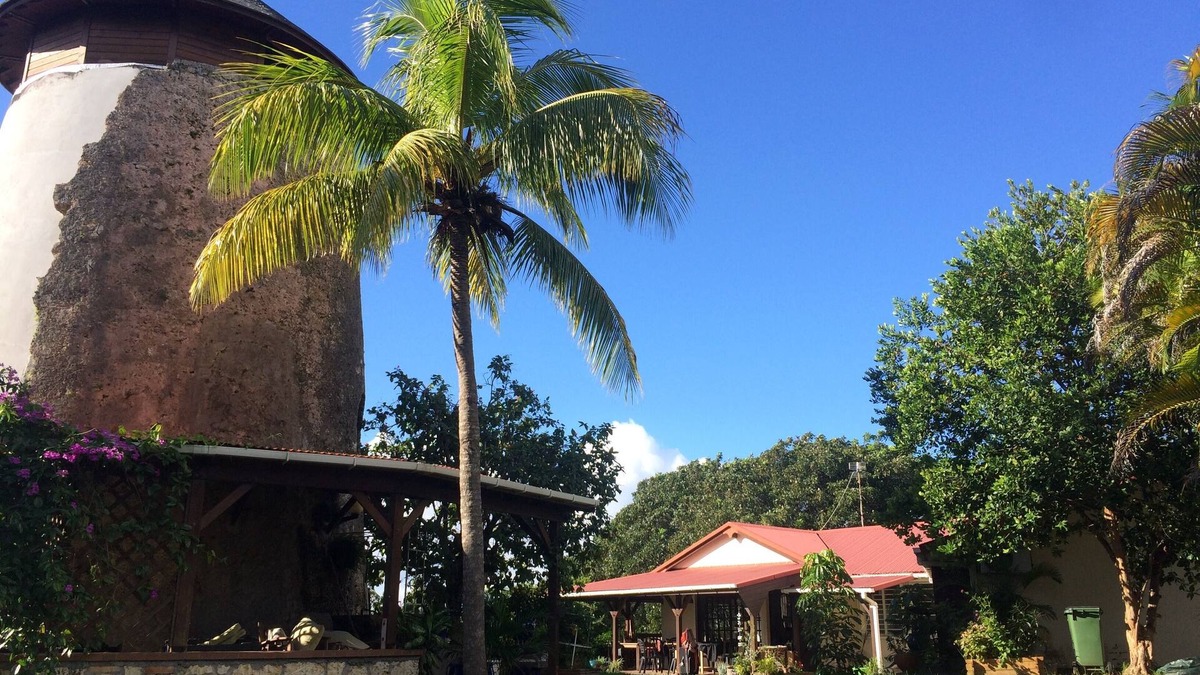 Le Gosier Villa | Superb Villa du Moulin for rent with Pool and garden near beach and shops