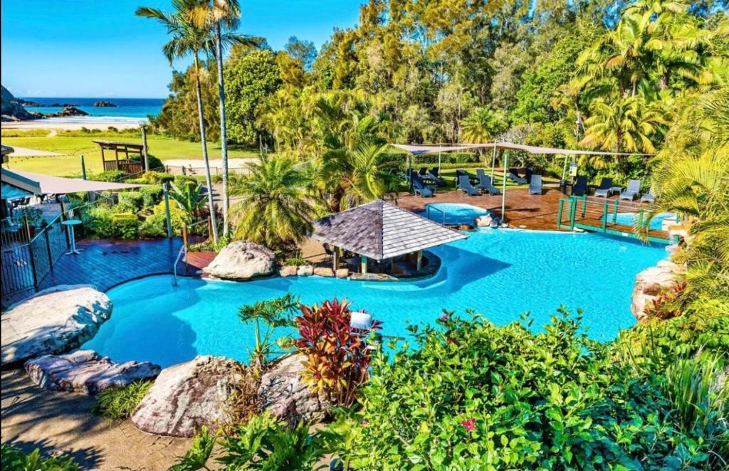 Coffs Harbour Apartment | Superb Villa in Beach Resort