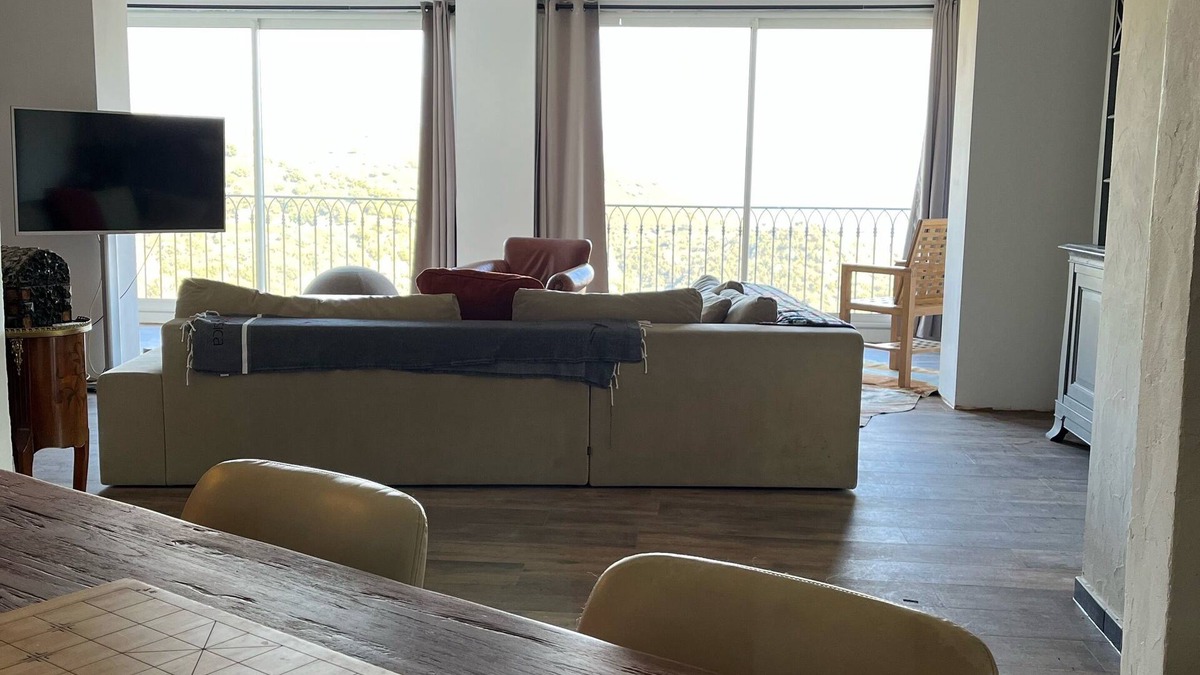Moltifao Villa | superb villa village center exceptional view. Swimming pool and wooded grounds.