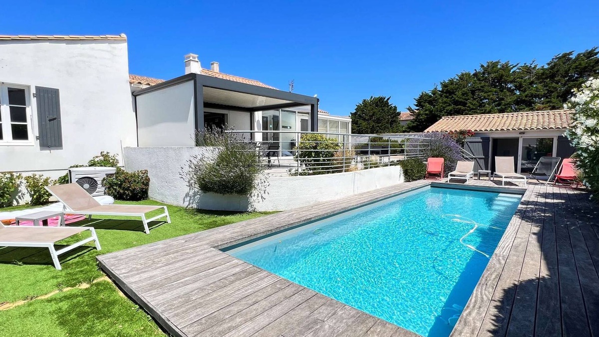 Ars-en-Re House | Superb villa with heated pool, near the sea