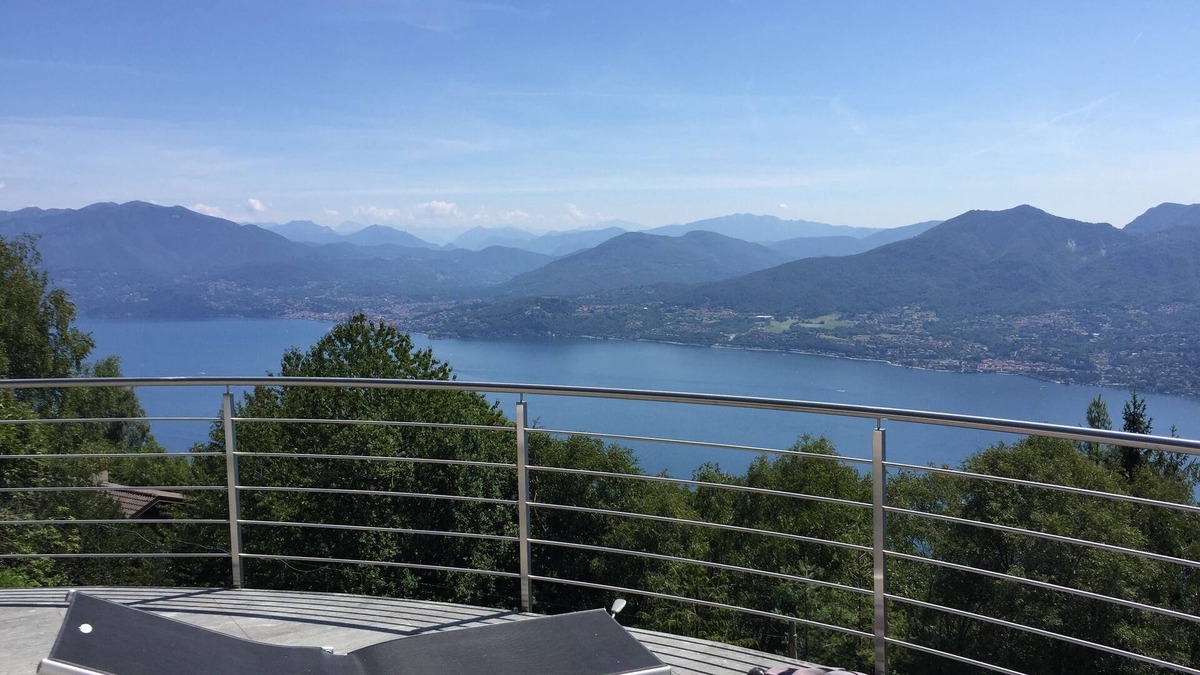 Pollino House | Superb villa with panoramic view over Lake Maggiore