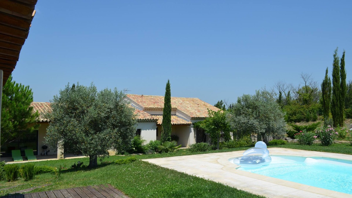 Saze Villa | SUPERB VILLA WITH POOL PROX Avignon, Luberon,